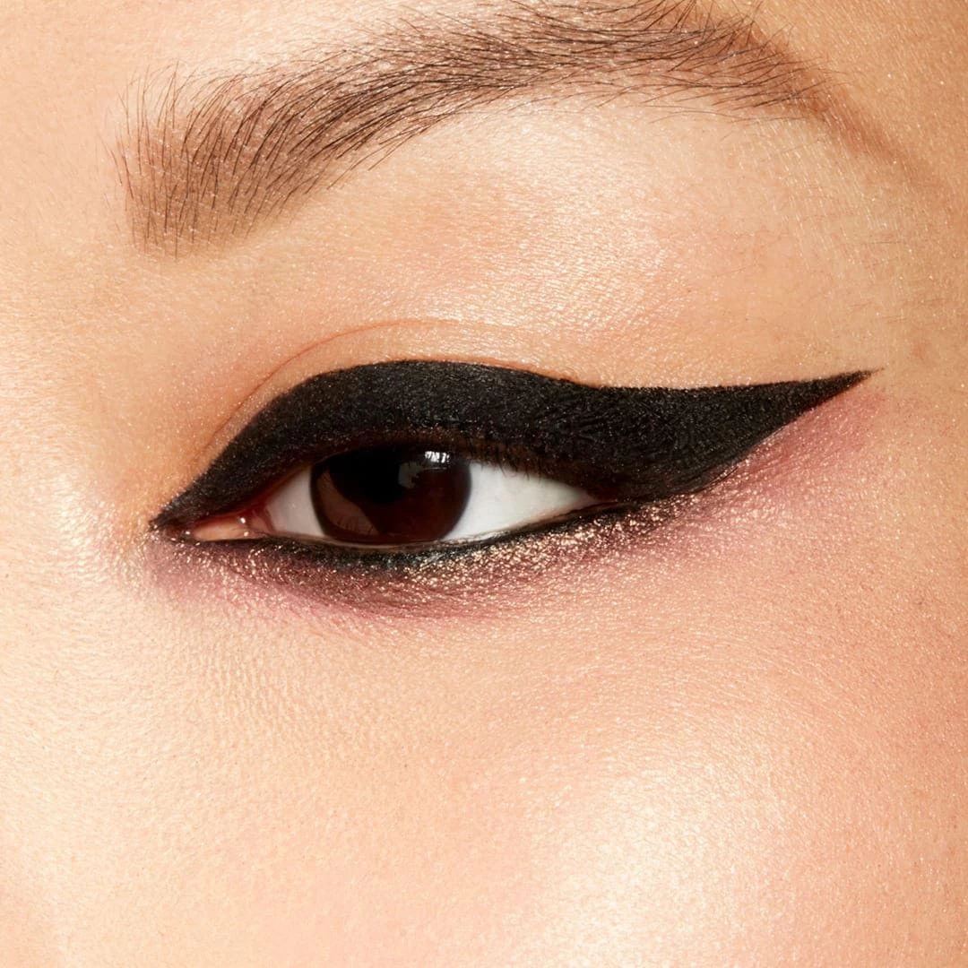 MAC Delineador Dos En Uno 3 MAC Delineador Dos En Uno