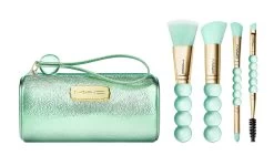 MAC Holiday Kit De Brochas Y Pinceles Esenciales 7 MAC Holiday Kit De Brochas Y Pinceles Esenciales -Maquillaje De Lujo 0MR22979 1 c256