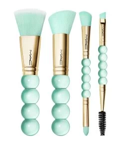 MAC Holiday Kit De Brochas Y Pinceles Esenciales 8 MAC Holiday Kit De Brochas Y Pinceles Esenciales -Maquillaje De Lujo 0MR22979 2 0d9a