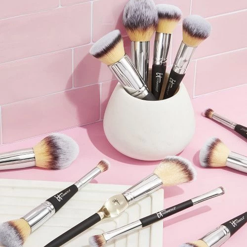 IT Cosmetics Heavenly Luxe Brocha Redonda Para Polvos 3 IT Cosmetics Heavenly Luxe Brocha Redonda Para Polvos